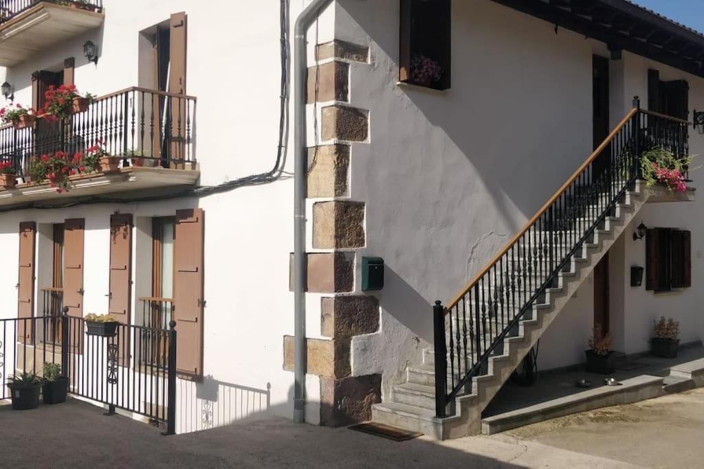 Gartzinea, Amplia Y Preciosa Vivienda Rural Daire Ezkurra Dış mekan fotoğraf